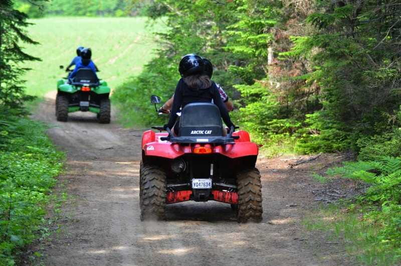 15 min. Tadoussac : Guided ATV tour excursion - What the guides add to the ride