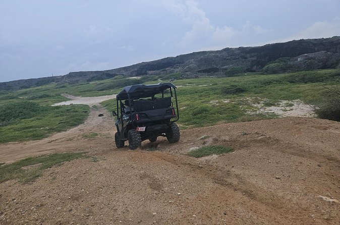 5-seater UTV 4 Hours Island tour in Aruba - Dust, heat, safety, and what to pack
