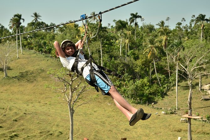 5 tours in 1 (Eco Farm/Horseback/City Tour/Buggy/Zipline) - The dune buggies: fast, wet, and very dirty