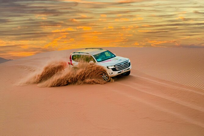 Abu Dhabi Morning Desert Safari: 4x4 Dune Bashing, Camel Ride and Sandboarding - The camel farm and the very short camel ride
