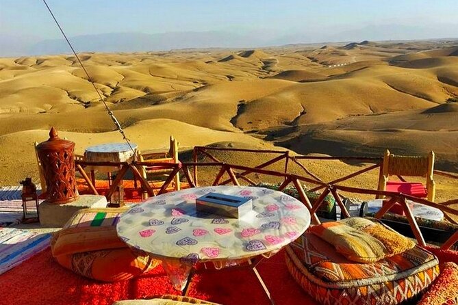 Agafay Desert: Dinner + Show with Quad Bike & Sunset Camel Ride - Dinner at the desert camp