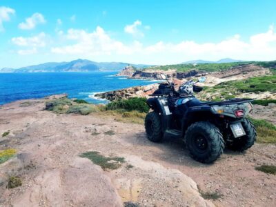 Alghero: Guided Quad Tour with Swim Stop