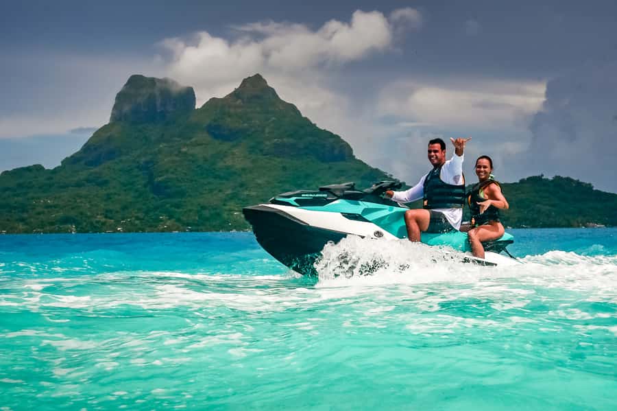 Bora Bora: Combo ATV & Jet Ski Day Trip with Polynesian BBQ - Snacks and practical comforts before the lagoon
