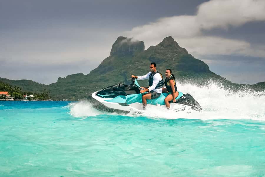 Bora Bora: Combo ATV & Jet Ski Day Trip with Polynesian BBQ - Jet ski tour: the lagoon at water level