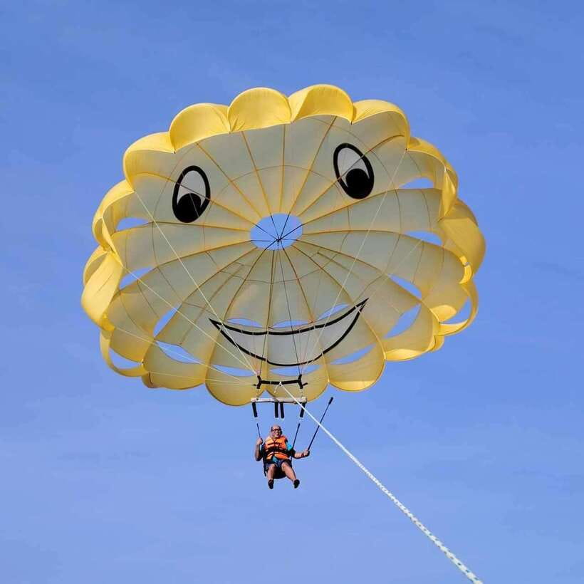 Boracay: Parasailing, Island Hopping, ATV Ride and Kawa Bath - What this $70 Boracay package really offers