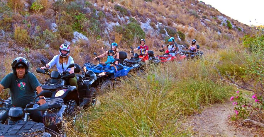 Crete : Safari Tour Heraklion with Quad,Jeep,Buggy and Lunch - The safety briefing and choosing your ride