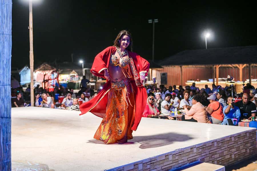 Dubai: Desert Safari with BBQ Dinner & Quad Biking Options - Guides Make the Difference