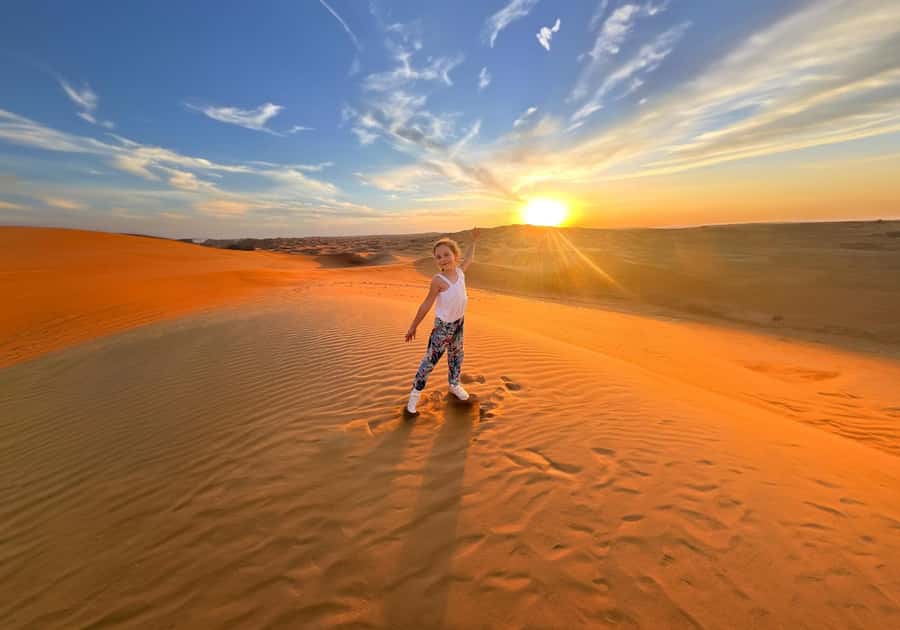 Dubai: Red Dunes Morning Desert Quad, Buggy or 4x4 Ride - Sandboarding and the quieter side of the desert