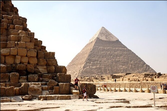 Giza Pyramids, Camel ride, Shopping with ATV Quad bike - The Giza Plateau gives you the classic photograph