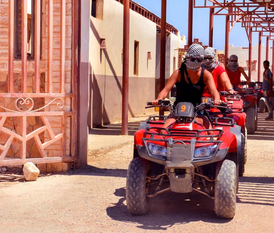 Hurghada: ATV Tour with Camel Ride, Dinner Show & Stargazing - Dinner is simple, filling, and better than the price suggests