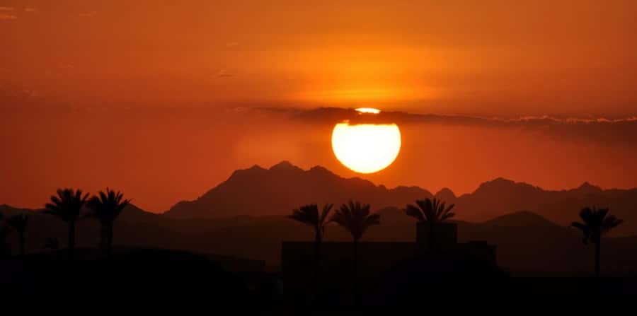 Hurghada: Quad Bike, Sea, Camel, Safari, Stargazing & Dinner - Getting from the hotel to the desert base
