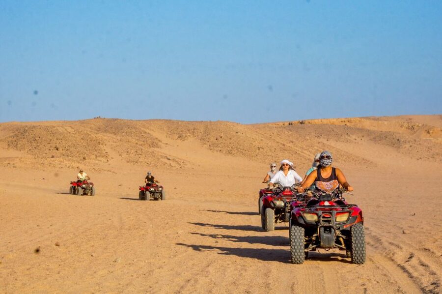 Hurghada: Sunset Quad Bike, Camel w/ Opt Stargazing and BBQ - BBQ, dance, and the evening program
