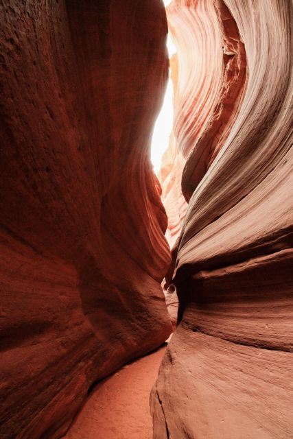 Kanab: Peek-A-Boo and Great Chamber UTV Guided Tour - The Great Chamber: a sandy climb to a huge natural bowl