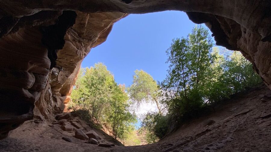 Kanab: Peek-A-Boo and Great Chamber UTV Guided Tour - Who should book this experience