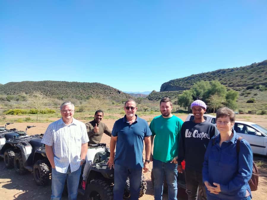 KLEIN KAROO at Oudtshoorn QUAD BIKE FUN RIDE - The first 10 minutes: instruction before the engine starts