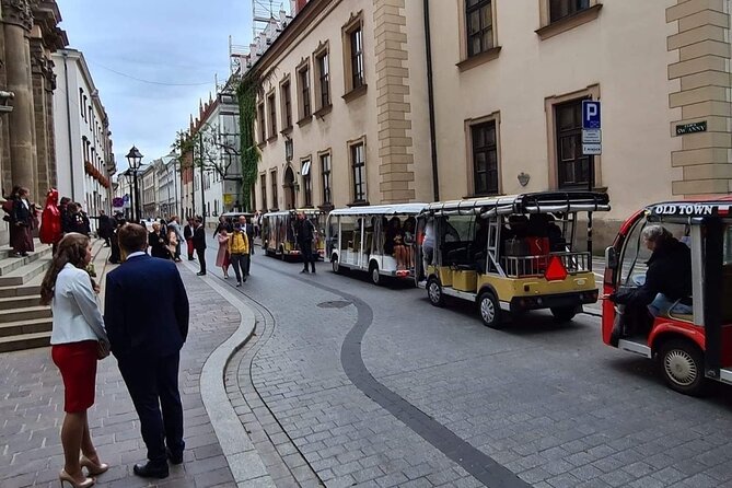 Krakow: City Sightseeing Tour Eco Electric Buggy Golf Cart - Entering Kazimierz Through Skałka and Wolnica Square