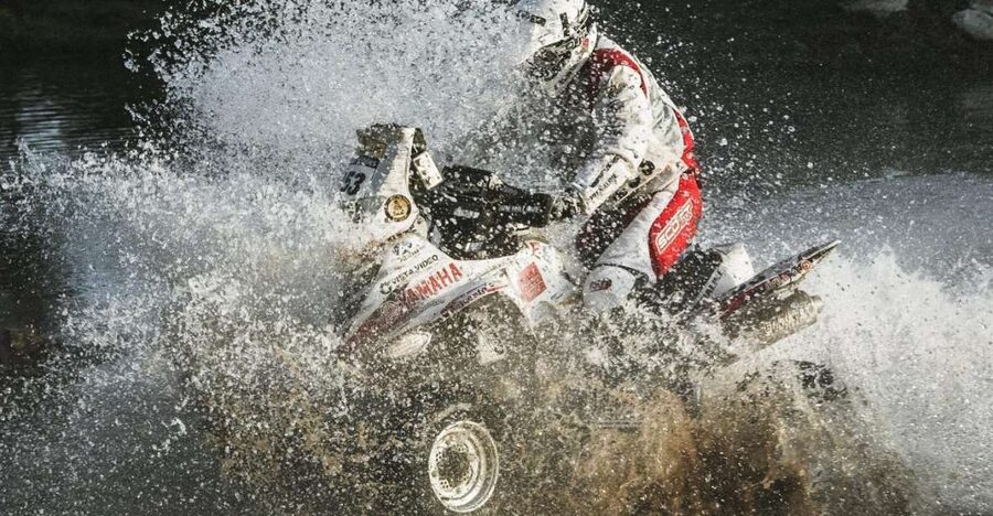 Krakow: Extreme Quad & Shooting Adventure with Hotel Pickup - A short photo stop between the activities
