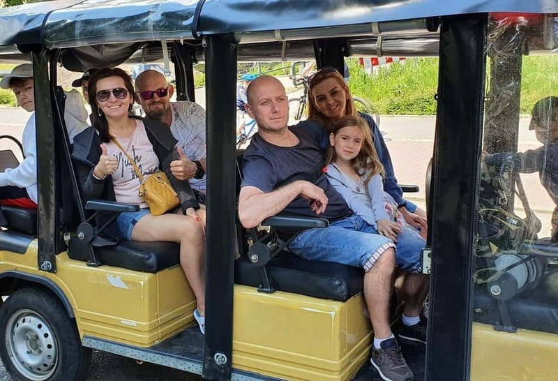 Krakow: Guided City Tour by Golf Buggy with Hotel Pickup - Who should book this Krakow tour