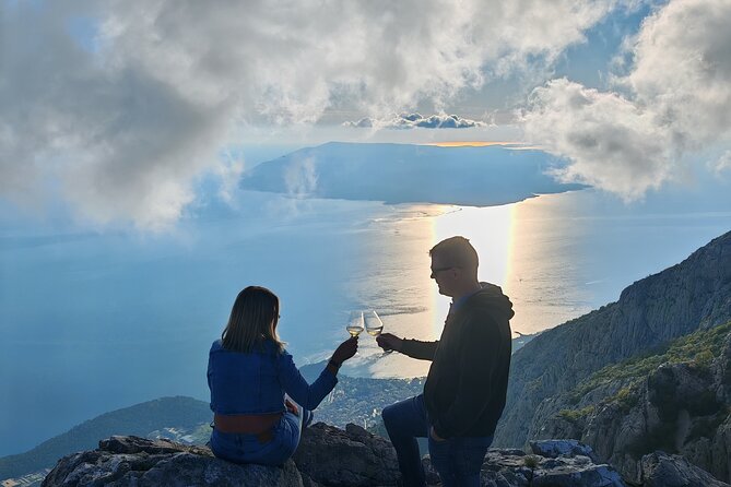 Makarska: Baggy Skywalk & Biokovo viewpoint Tour - A picnic with homemade food
