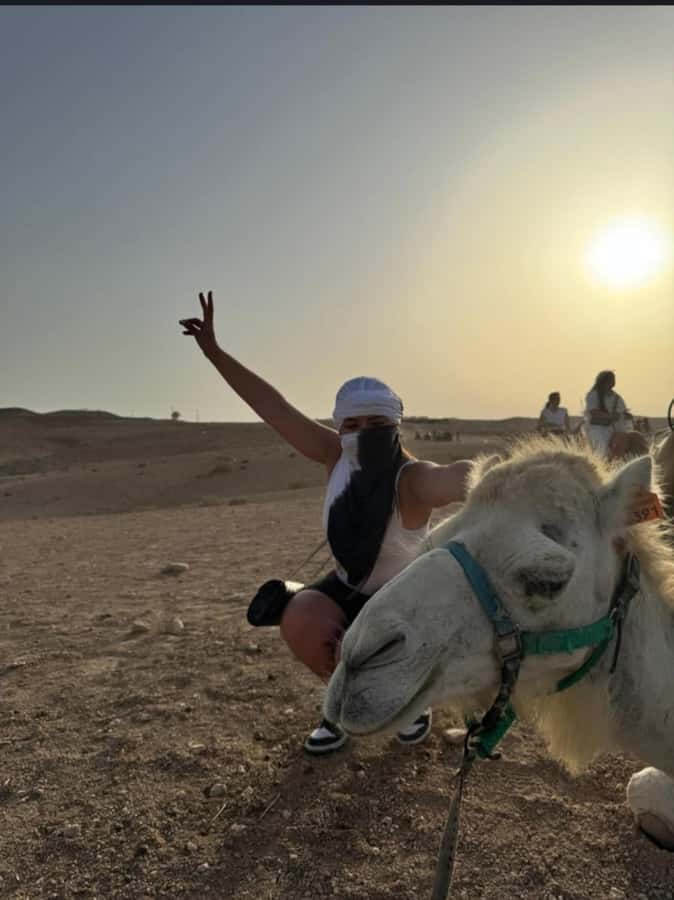 Marrakech: Agafay Desert Tour Quad bike & Dinner fire show - What the guides and drivers add to the day