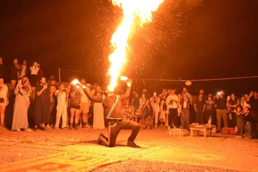 Marrakech: Agafay Dinner Show with Quad/Camel Ride and Pool - Dinner under the stars