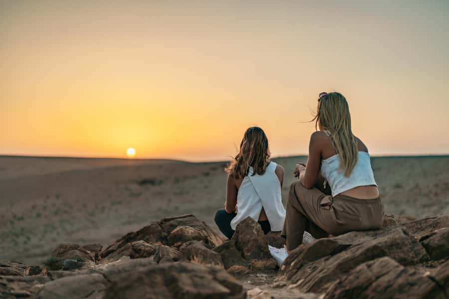 Marrakech: Buggy Ride, Pool & Dinner Show in Agafay Desert - Music, fire, and a sky full of stars