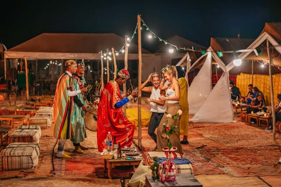 Marrakech: Buggy Ride, Pool & Dinner Show in Agafay Desert - Who will enjoy this outing most