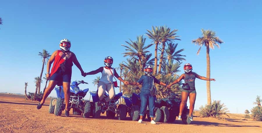 Marrakech: Desert and Palm Grove Sunset Quad Tour with Tea - Sunset photos among the palms