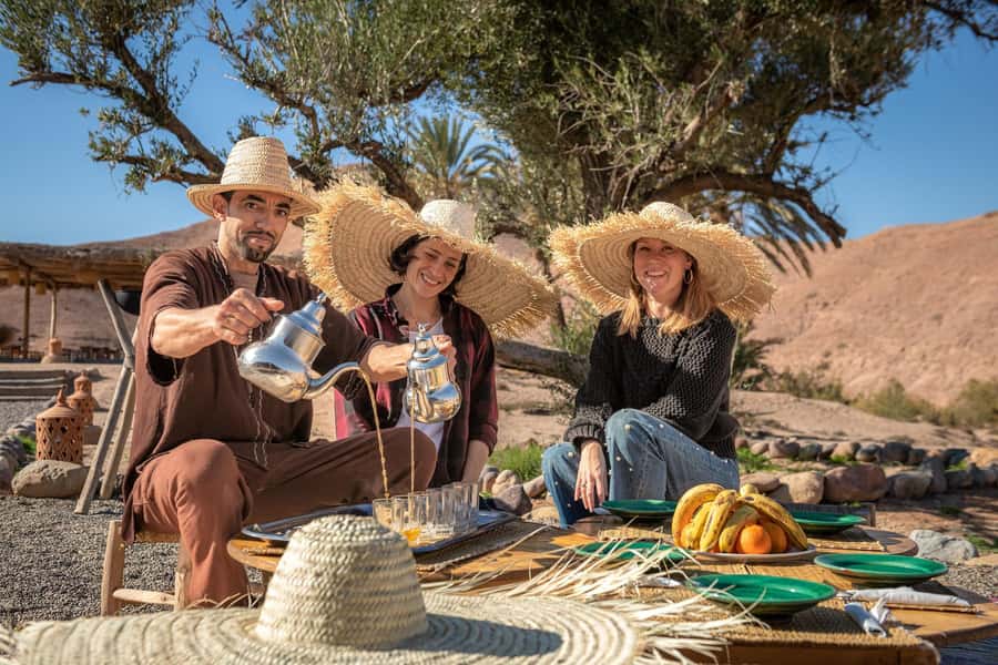Marrakech: Half-Day Agafay Rock Desert Buggy Tour - Why the guide and group size matter
