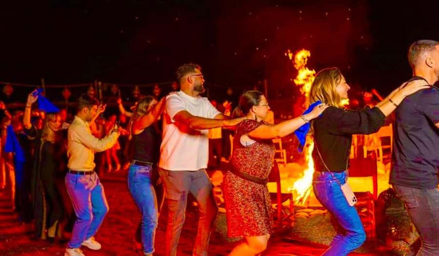 Marrakech: Quad Bike and Camel, Dinner Show in Agafay Desert - Camp time, tea, and Moroccan dinner