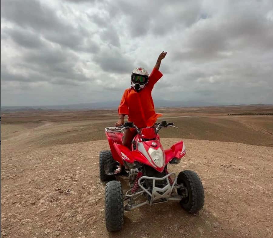 Marrakech: Quad Bike & Camel with dinner show & sunset - Mint tea, stars, and the dance show