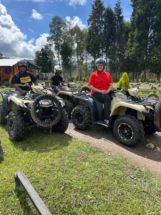 Medellin: ATV Tour 3 Mountains - Photos and videos without stopping your own fun