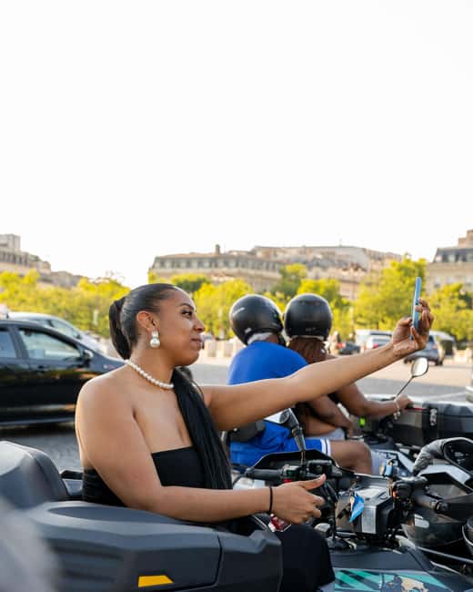 Paris: City Highlights Guided Quad Tour - Meeting the guide and getting ready to ride