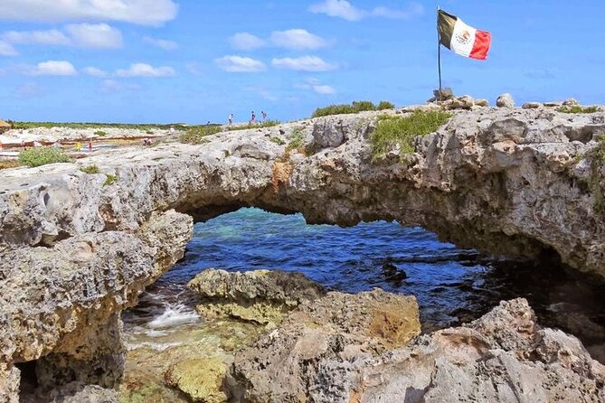 Private Jeep to Jade Cavern, Punta Sur & ATV Tour: All-Inclusive - Punta Sur combines lighthouse views with wildlife