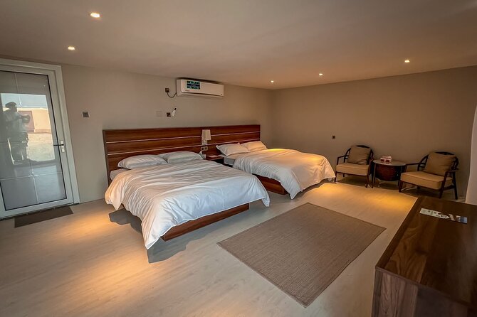 Private Overnight Desert Safari, Dune bashing, dinner & Breakfast - Dinner, breakfast, and the evening camp