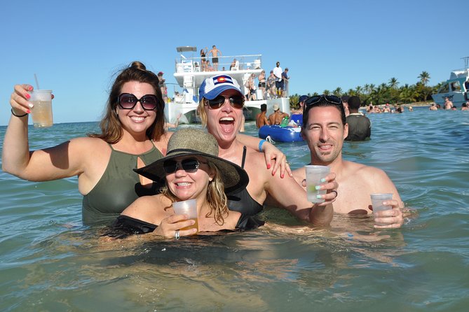 Punta Cana Snorkeling Cruise and Dune buggy Combo Adventure - The break between the buggy and boat portions