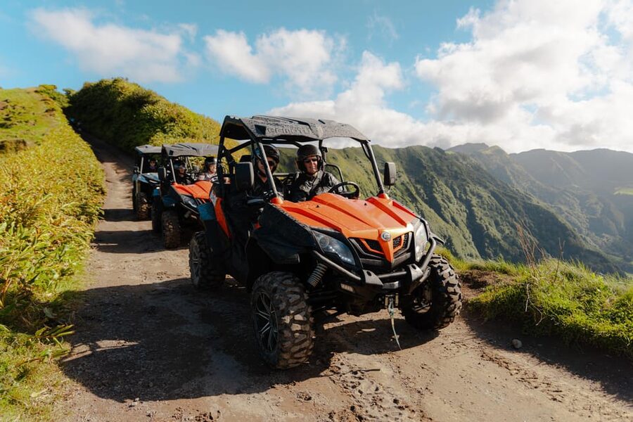 Sao Miguel: Buggy Tour Around Sete Cidades Volcano - Choosing between the two-seat and four-seat buggy
