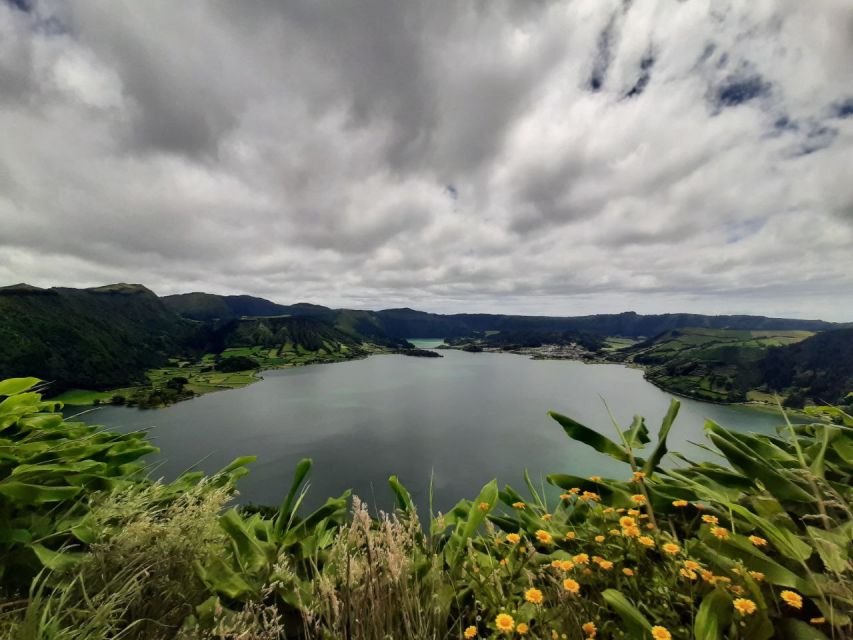 Sete Cidades: Half-Day ATV Quad Tour - Muro das Nove Janelas and the first rough tracks