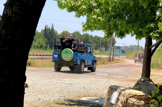 Super Combo 4in1 Rafting, Jeep, Buggy & Zipline f/Side - Ziplining above the action