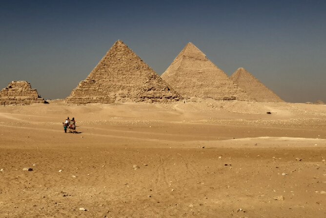 Top Private All Inc-Pyramids,Camel,Quad Bike,Inside Pyramid&Lunch - Khafre and Menkaure bring the complex into focus