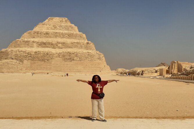 Top VIP-Pyramids,Memphis,Sakkara,Camel,ATV,Pyramids inside& Lunch - Lunch with the pyramids in sight