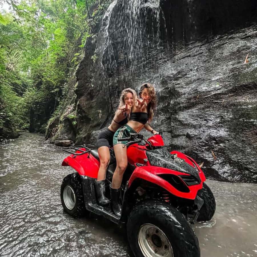 Ubud Bali: Kuber ATV Quad Bike with Long Tunnel & Waterfalls - Arrival, gear, and the first 30 minutes