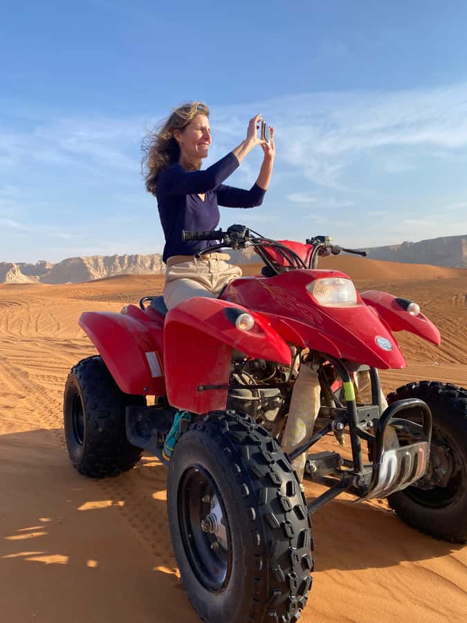 VIP Red Dunes: Camel, Quads, Private Tour & Coffee - Sandboarding and walking among the dunes